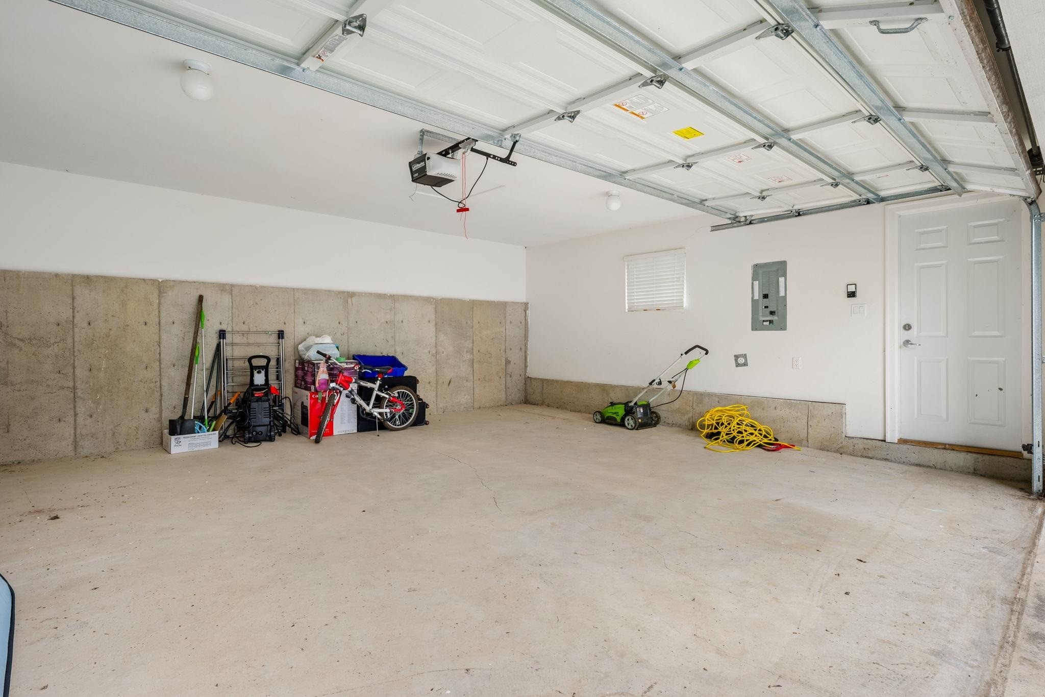 3795 Fleming Street, Vancouver, BC - Indoor Photo Showing Garage