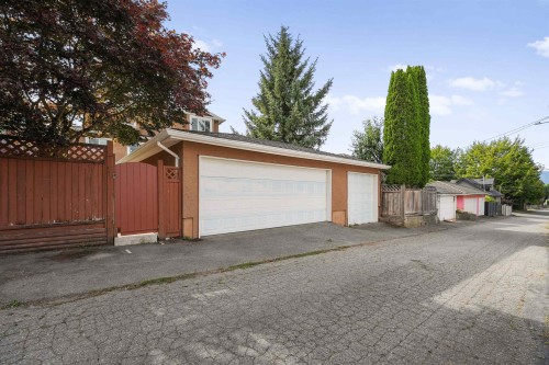 5454 Slocan Street, Vancouver, BC - Outdoor