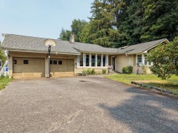 23765 123 Street Maple Ridge, BC V4R 1N7