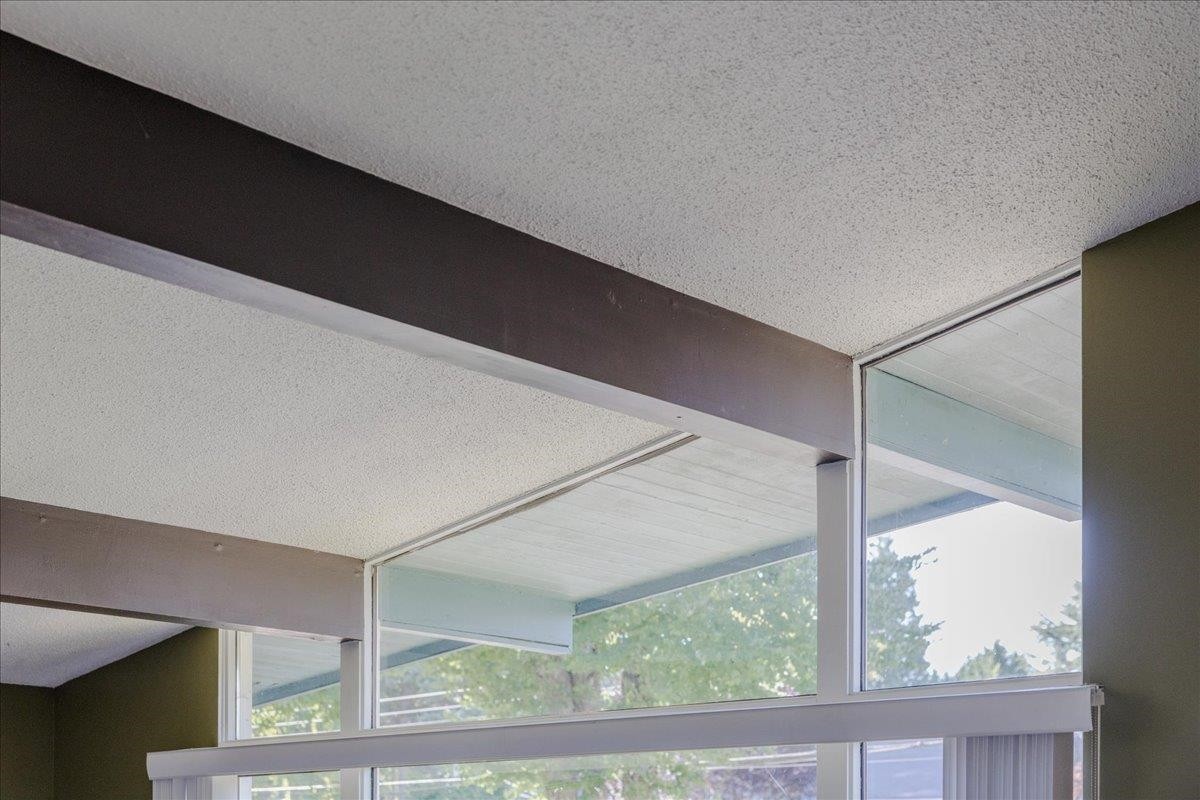 21784 Donovan Avenue, Maple Ridge, BC - Indoor Photo Showing Other Room