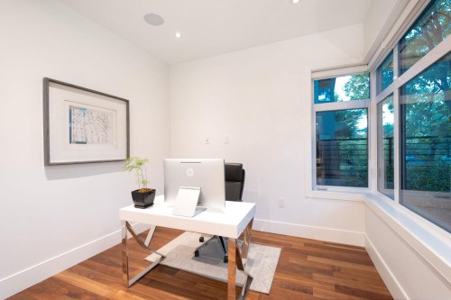 136 61St Avenue E, Vancouver, BC - Indoor Photo Showing Office