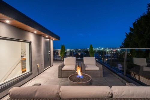 136 61St Avenue E, Vancouver, BC - Outdoor