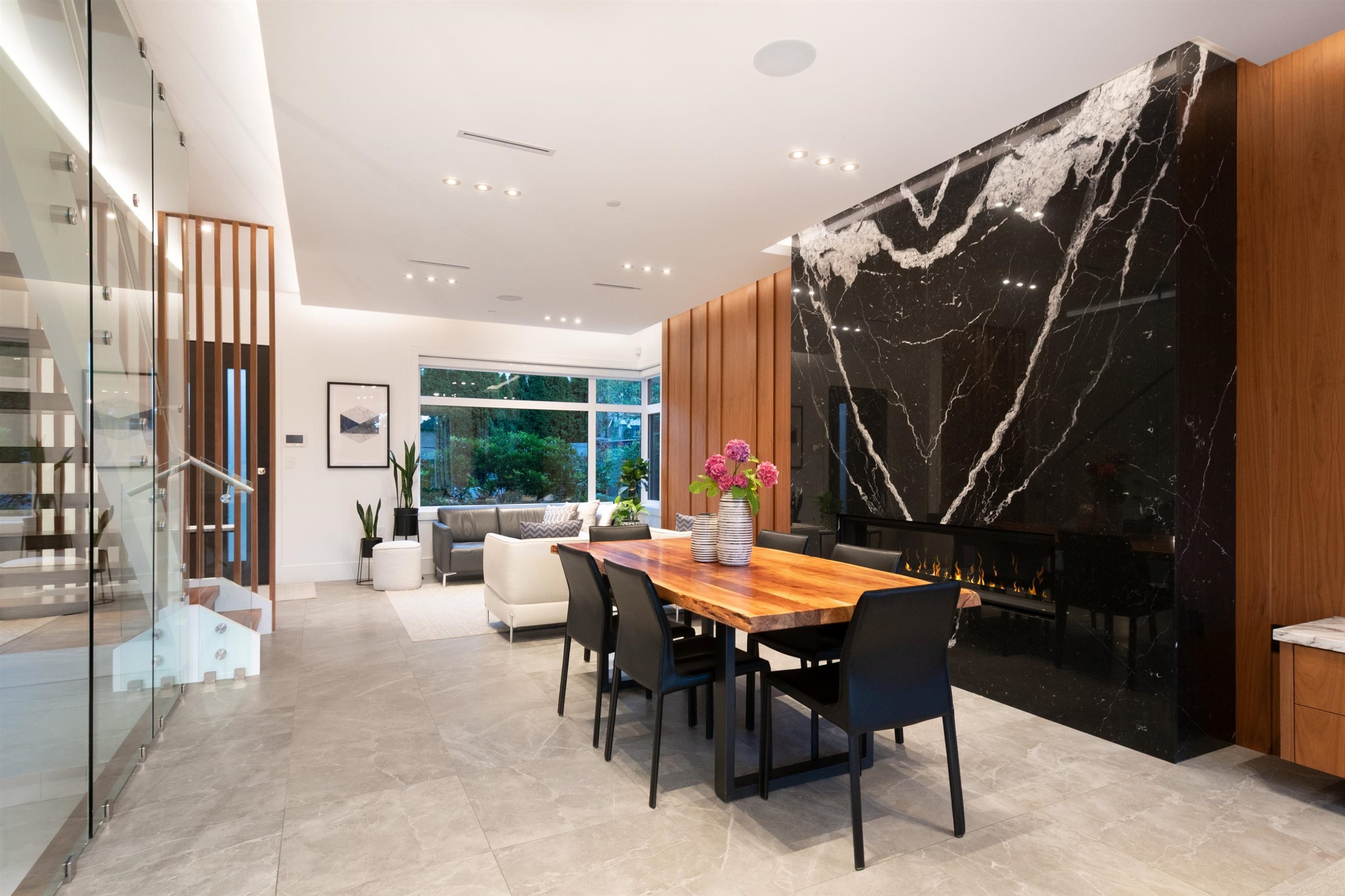 136 61St Avenue E, Vancouver, BC - Indoor