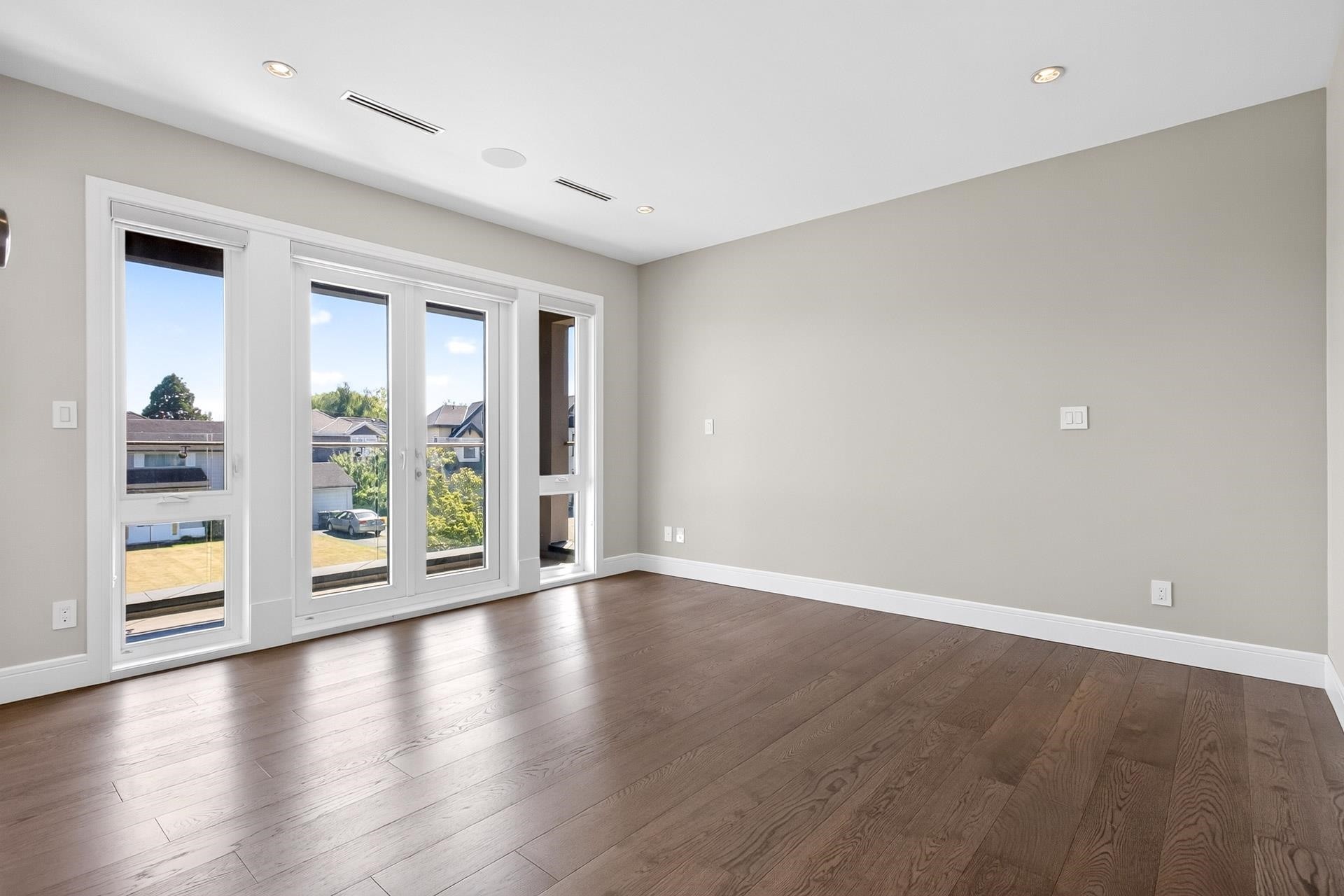 3291 Ullsmore Avenue, Richmond, BC - Indoor Photo Showing Other Room