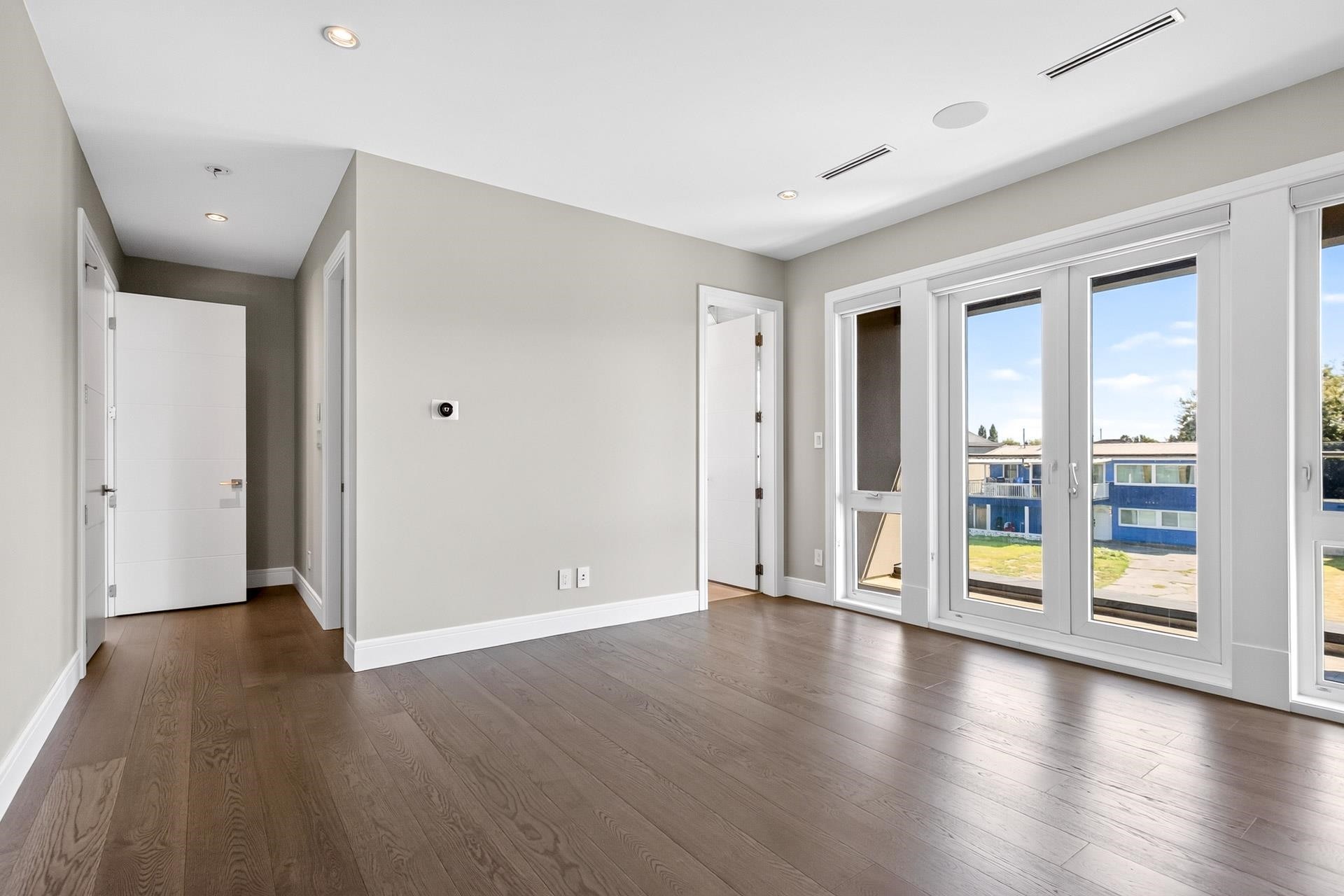 3291 Ullsmore Avenue, Richmond, BC - Indoor Photo Showing Other Room