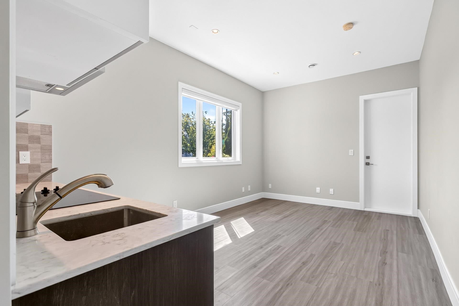 3291 Ullsmore Avenue, Richmond, BC - Indoor
