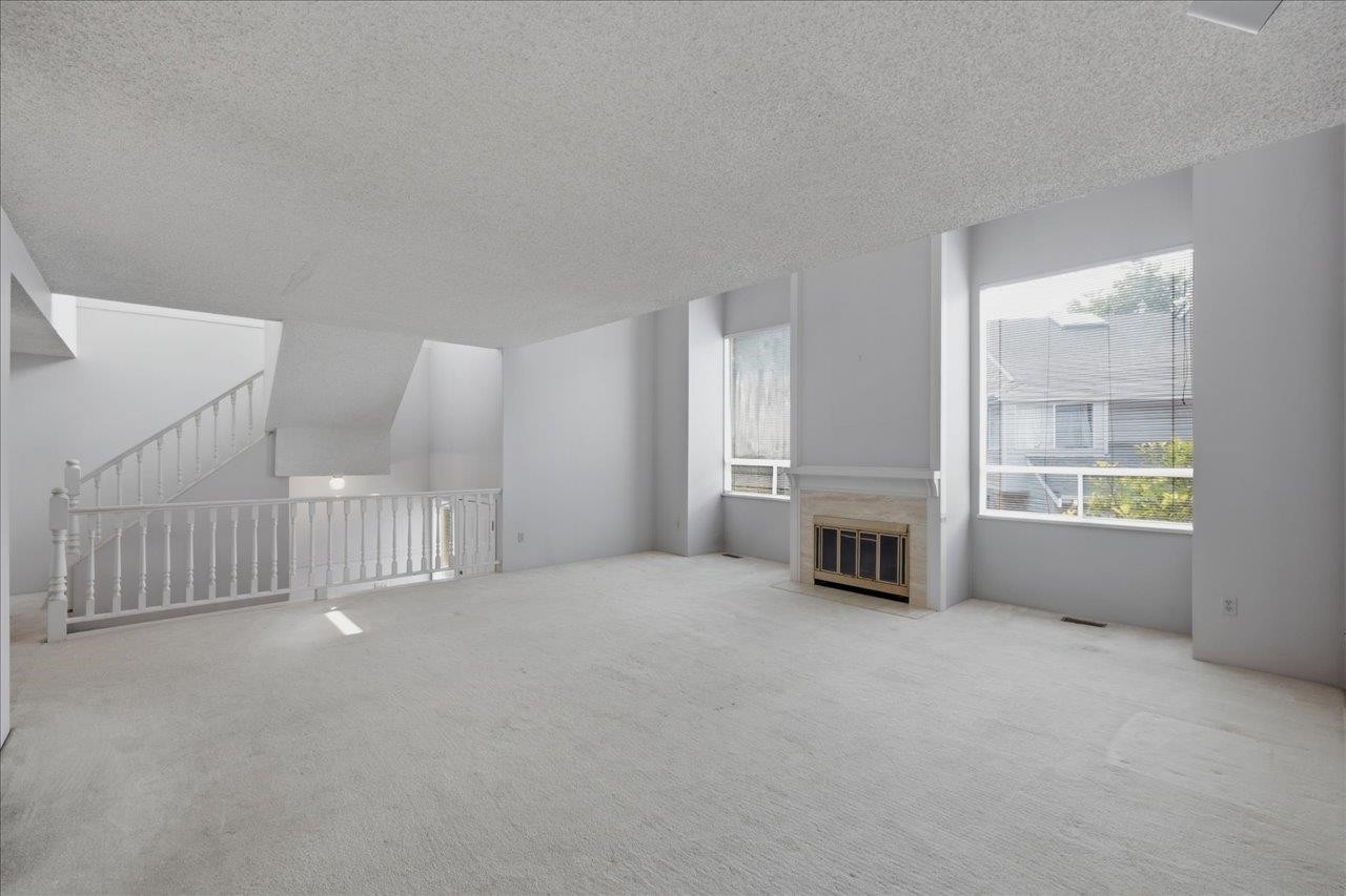 3661 Handel Avenue, Vancouver, BC - Indoor
