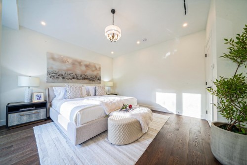 8271 Minler Road, Richmond, BC - Indoor Photo Showing Bedroom