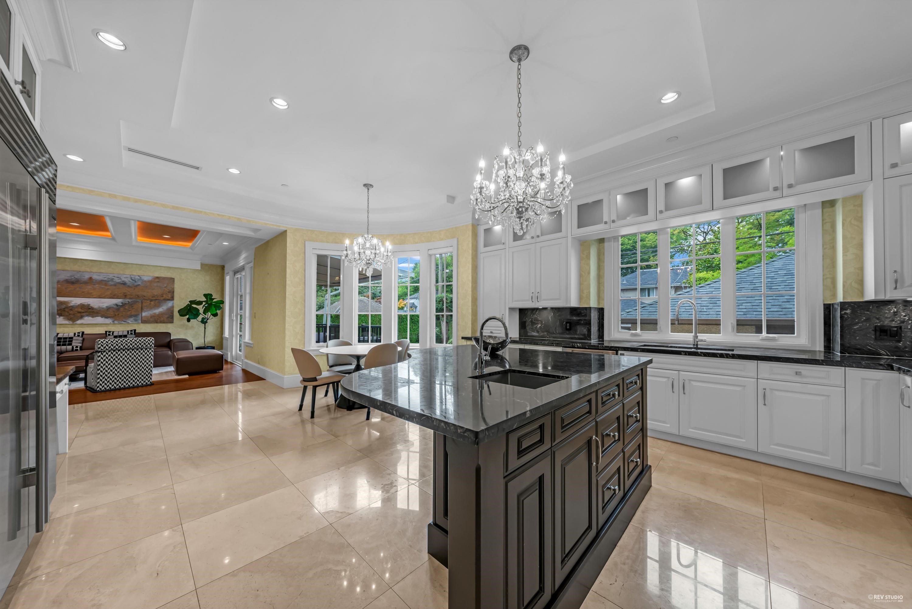 6011 Adera Street, Vancouver, BC - Indoor Photo Showing Kitchen With Upgraded Kitchen