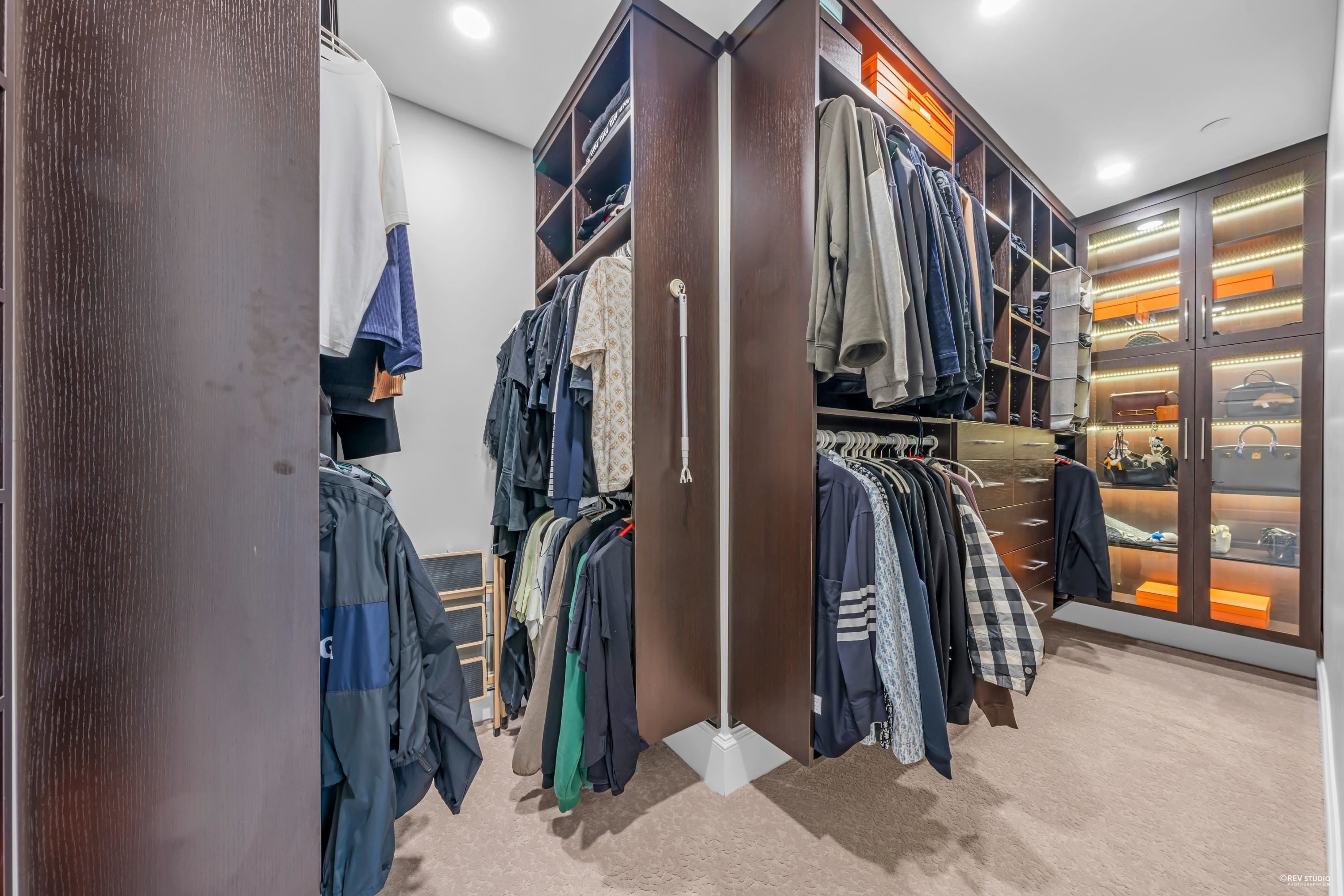 6011 Adera Street, Vancouver, BC - Indoor With Storage