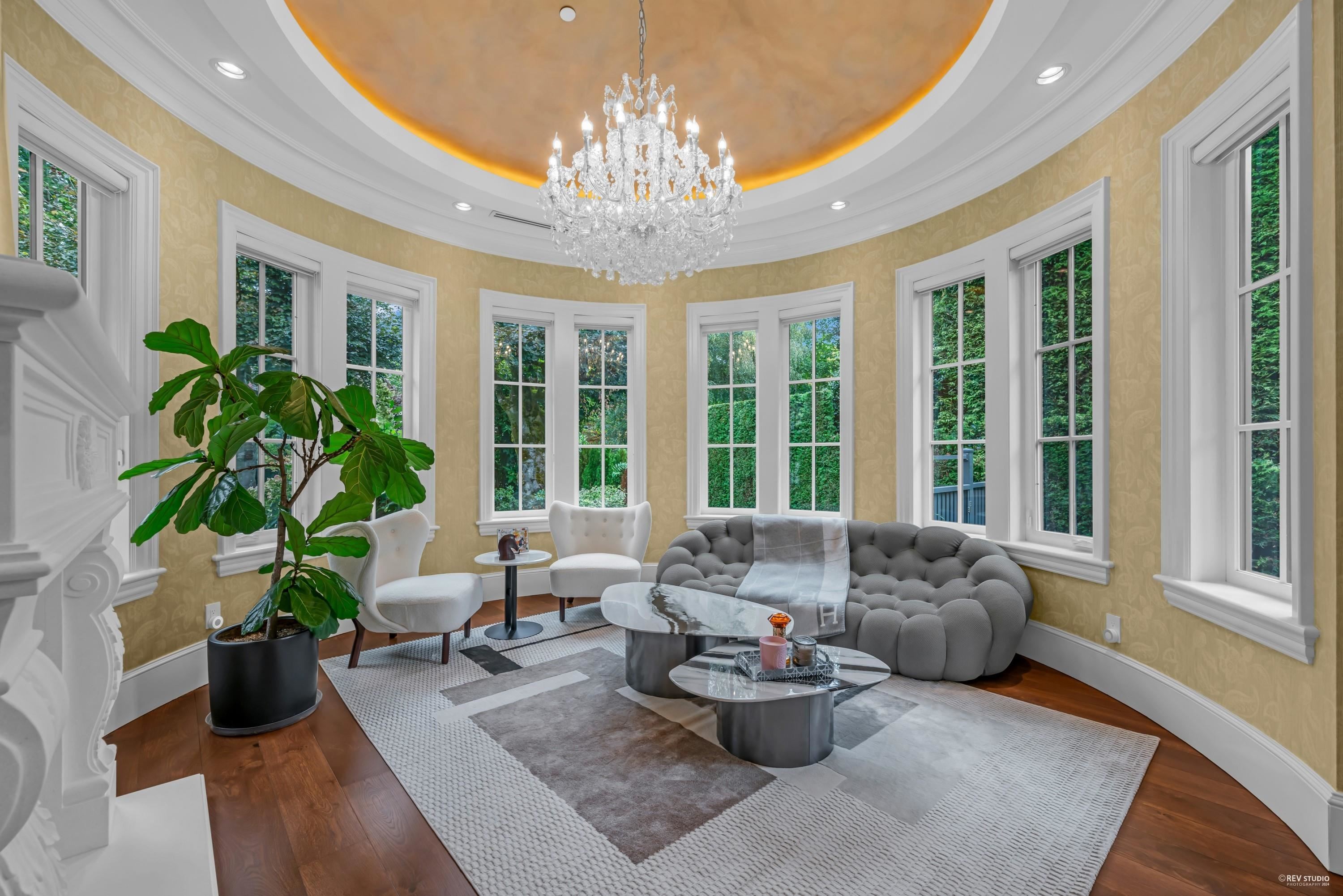 6011 Adera Street, Vancouver, BC - Indoor