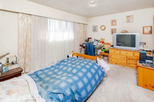 4391 Westminster Highway, Richmond, BC - Indoor Photo Showing Bedroom