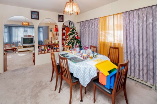 4391 Westminster Highway, Richmond, BC - Indoor Photo Showing Dining Room