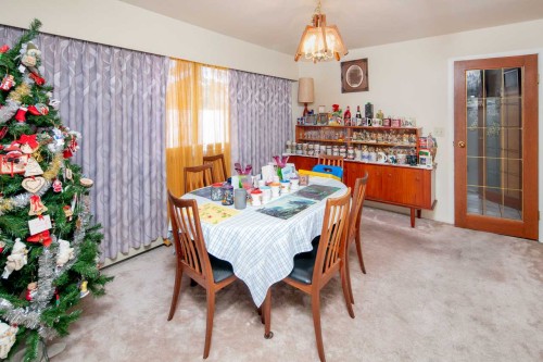 4391 Westminster Highway, Richmond, BC - Indoor Photo Showing Dining Room