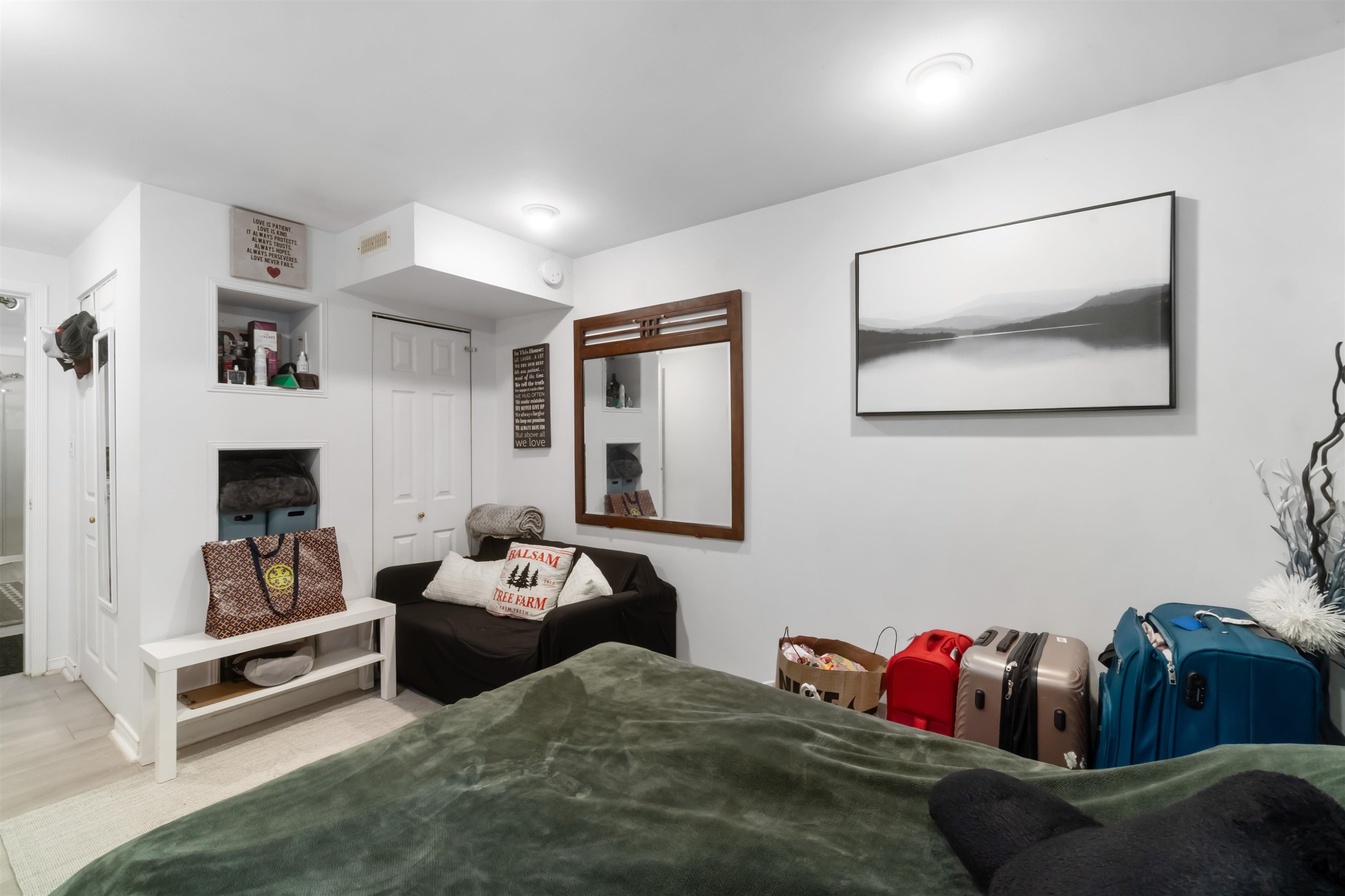 309 Gloucester Court, Coquitlam, BC - Indoor