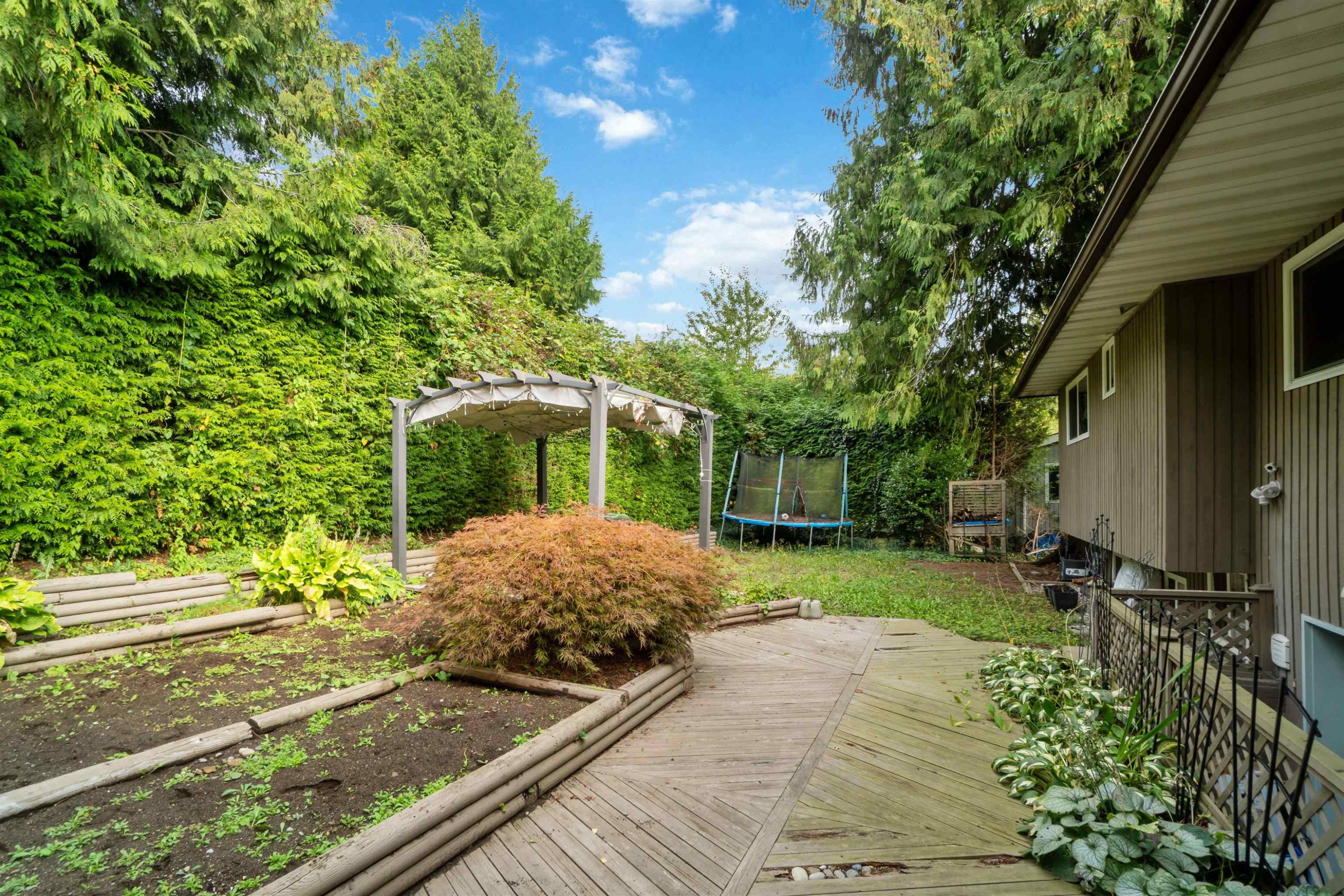 309 Gloucester Court, Coquitlam, BC - Outdoor