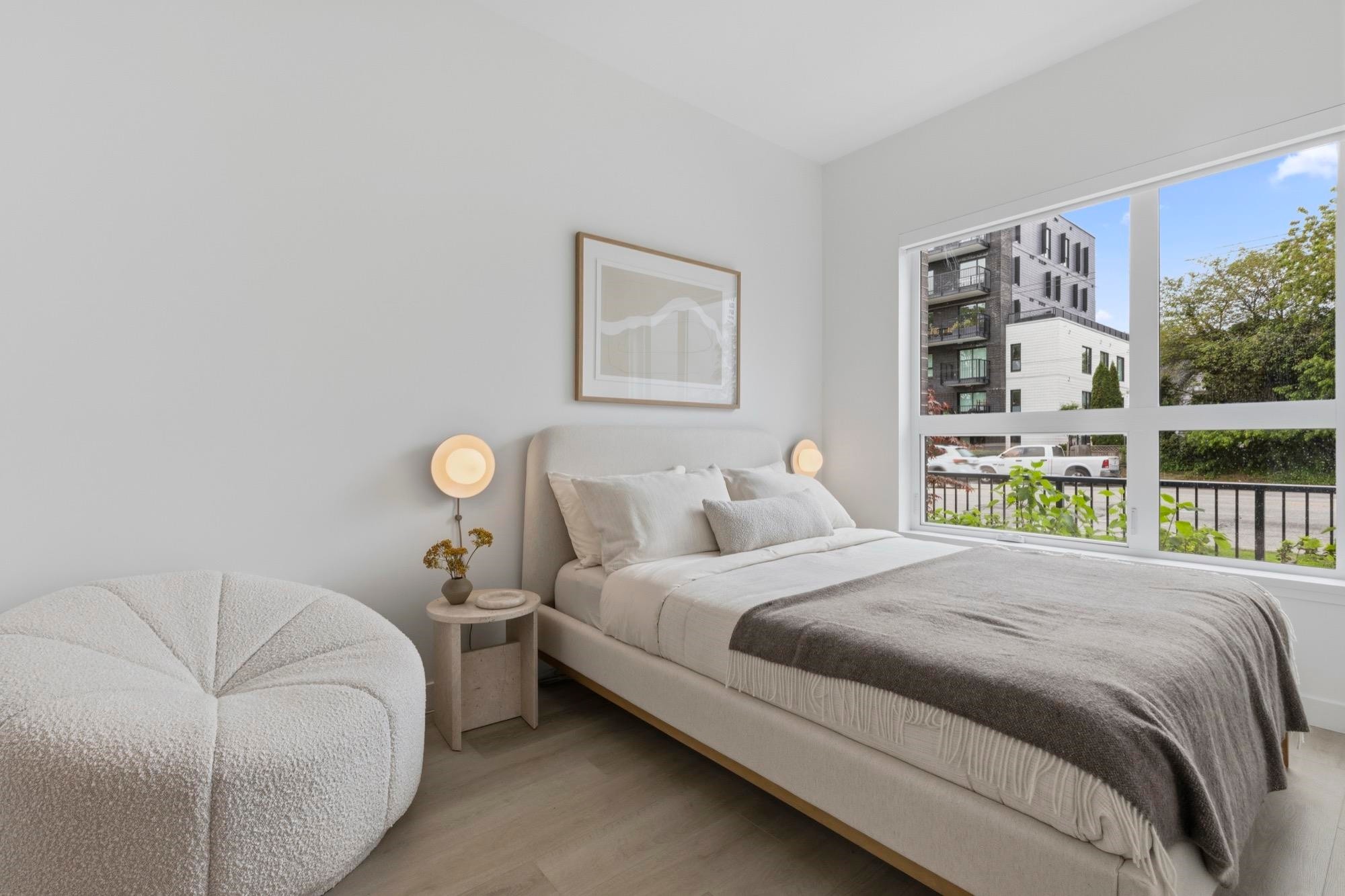 107-2268 Broadway E, Vancouver, BC - Indoor Photo Showing Bedroom