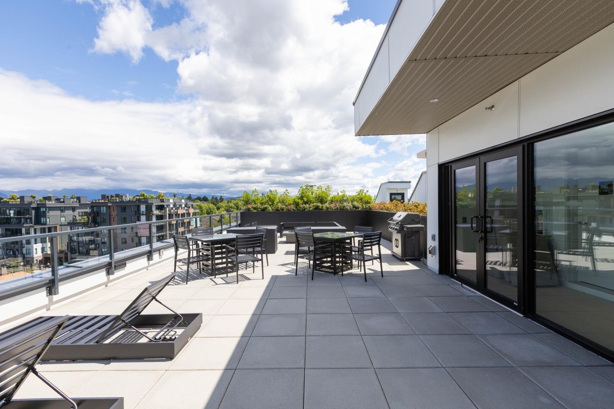 302-2268 Broadway E, Vancouver, BC - Outdoor With View