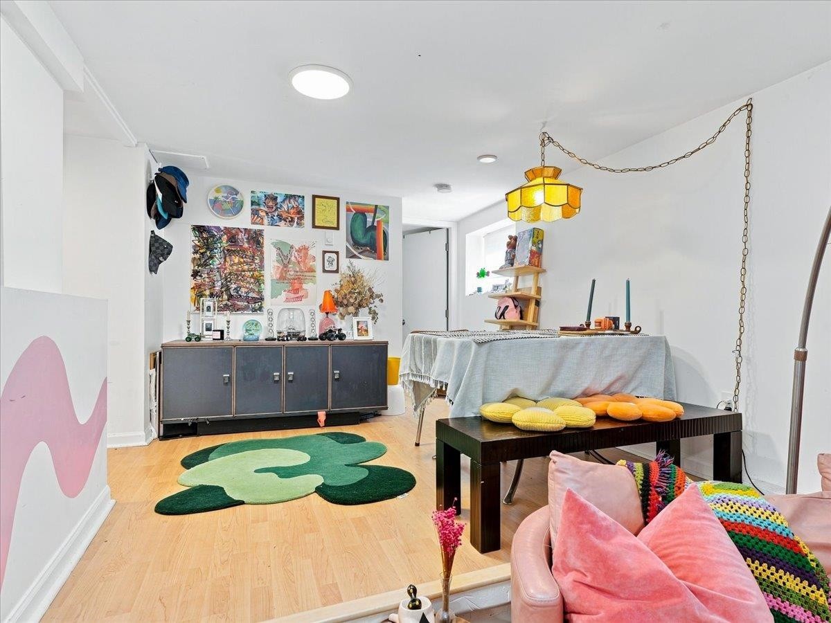 4399 Quebec Street, Vancouver, BC - Indoor