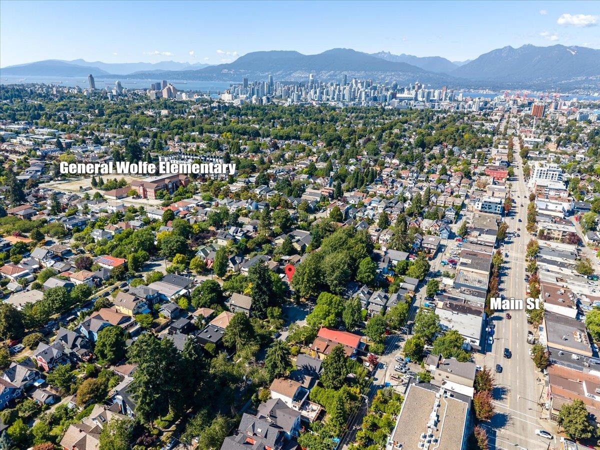 4399 Quebec Street, Vancouver, BC - Outdoor With View