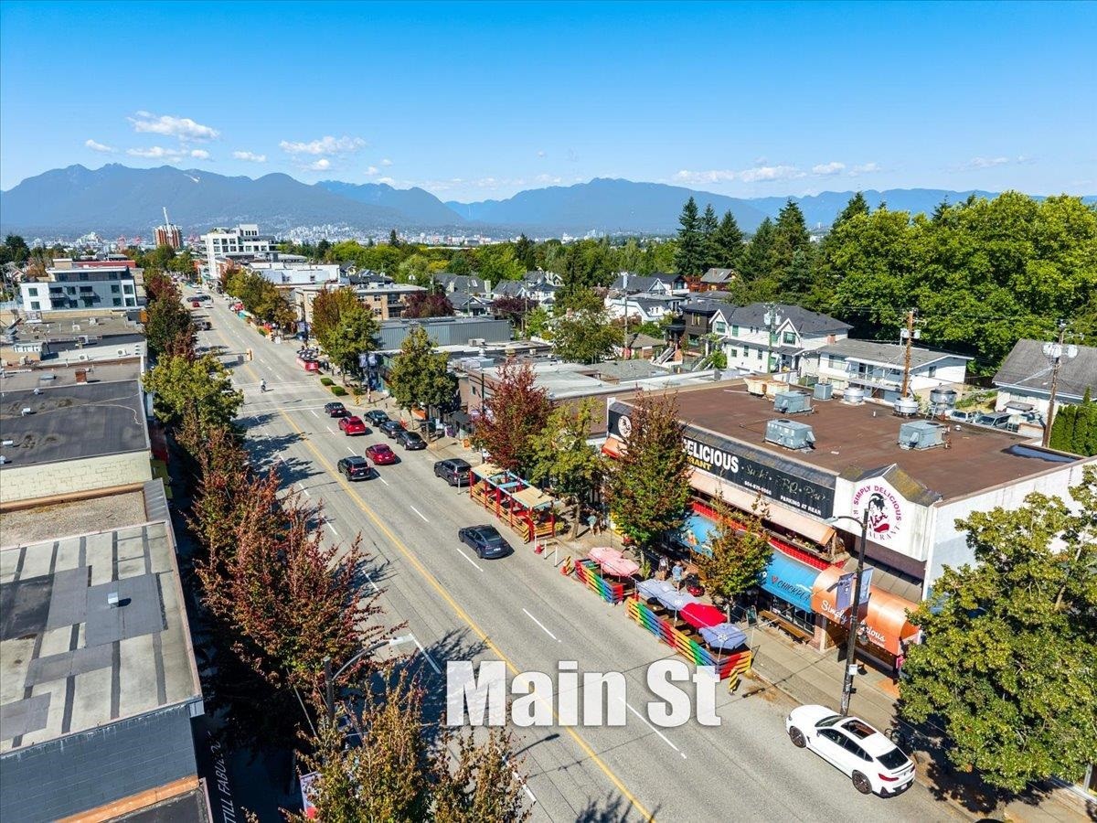 4399 Quebec Street, Vancouver, BC - Outdoor With View