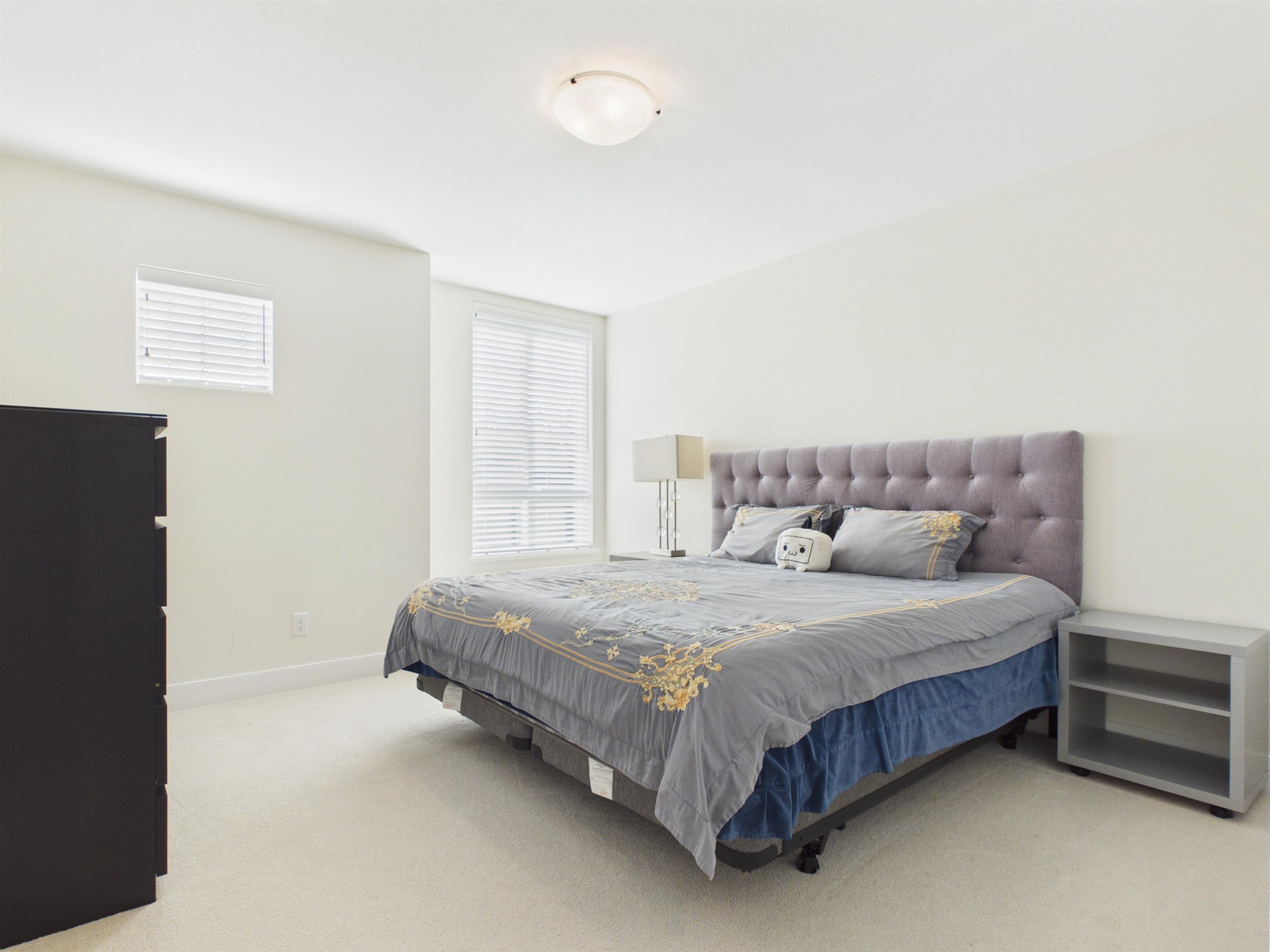 1517 Dayton Street, Coquitlam, BC - Indoor Photo Showing Bedroom