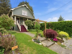 624 Colborne Street New Westminster, BC V3L 2C9