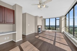 1601-7388 Sandborne Ave Burnaby, BC V3N 5C4