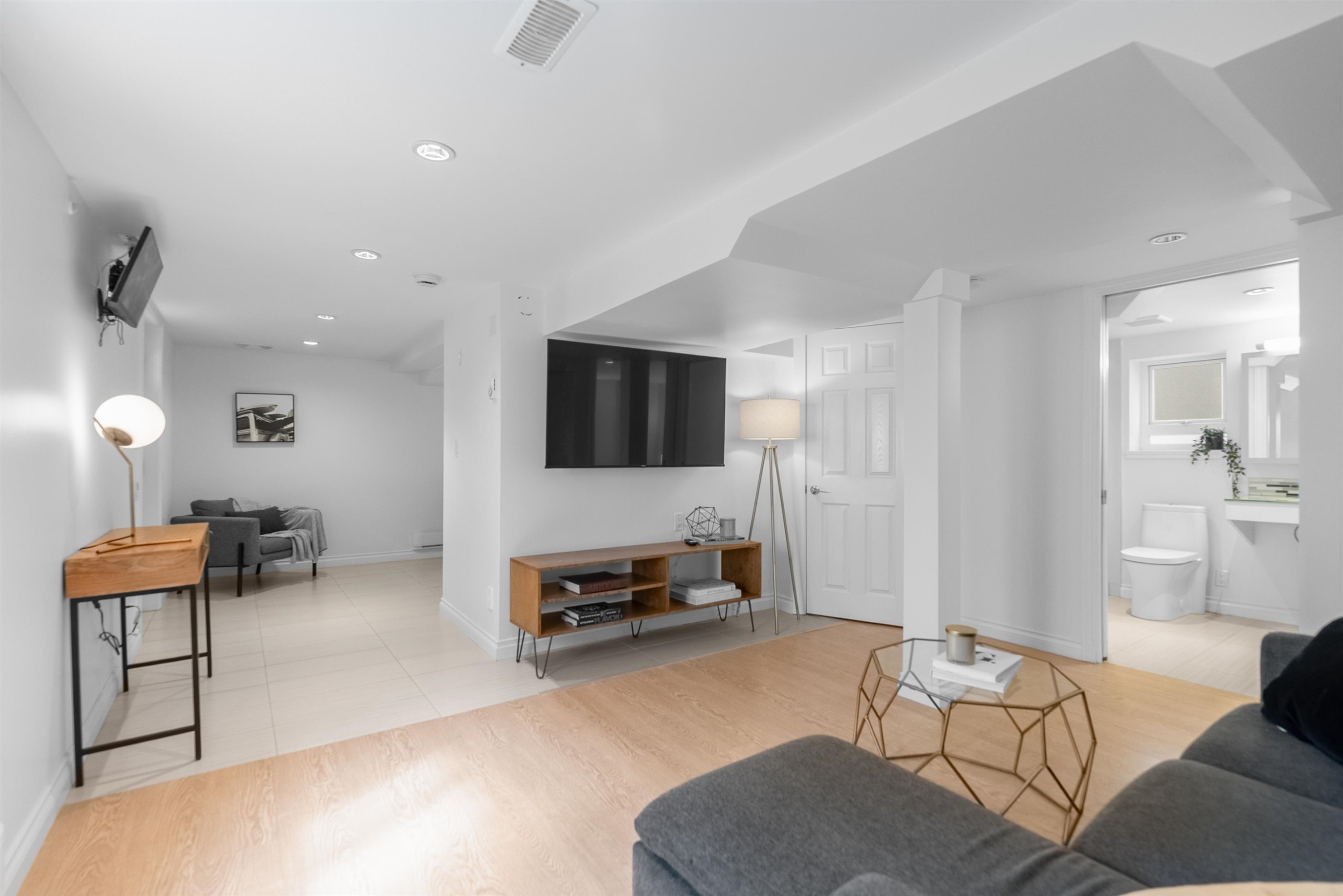 2617 Turner Street, Vancouver, BC - Indoor Photo Showing Living Room
