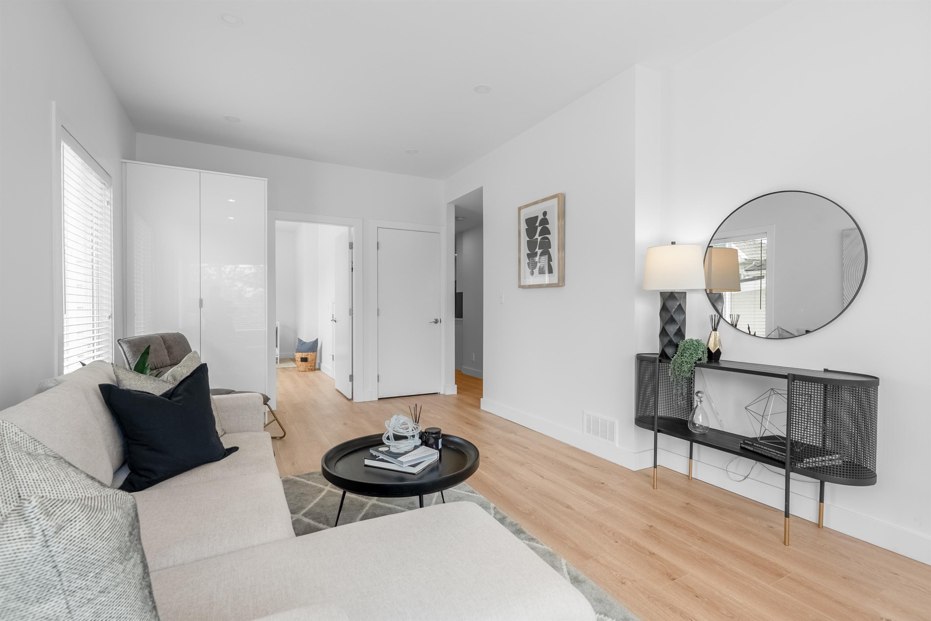2617 Turner Street, Vancouver, BC - Indoor Photo Showing Living Room