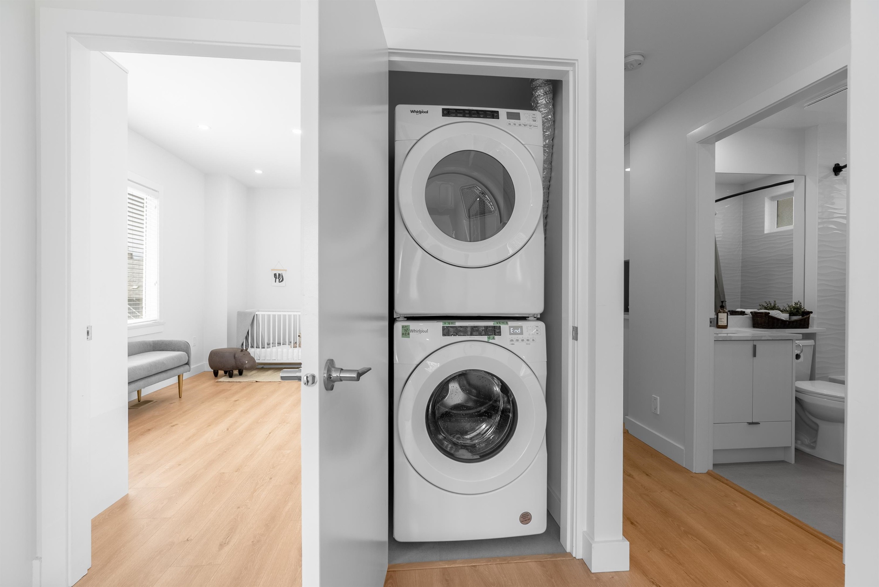2617 Turner Street, Vancouver, BC - Indoor Photo Showing Laundry Room