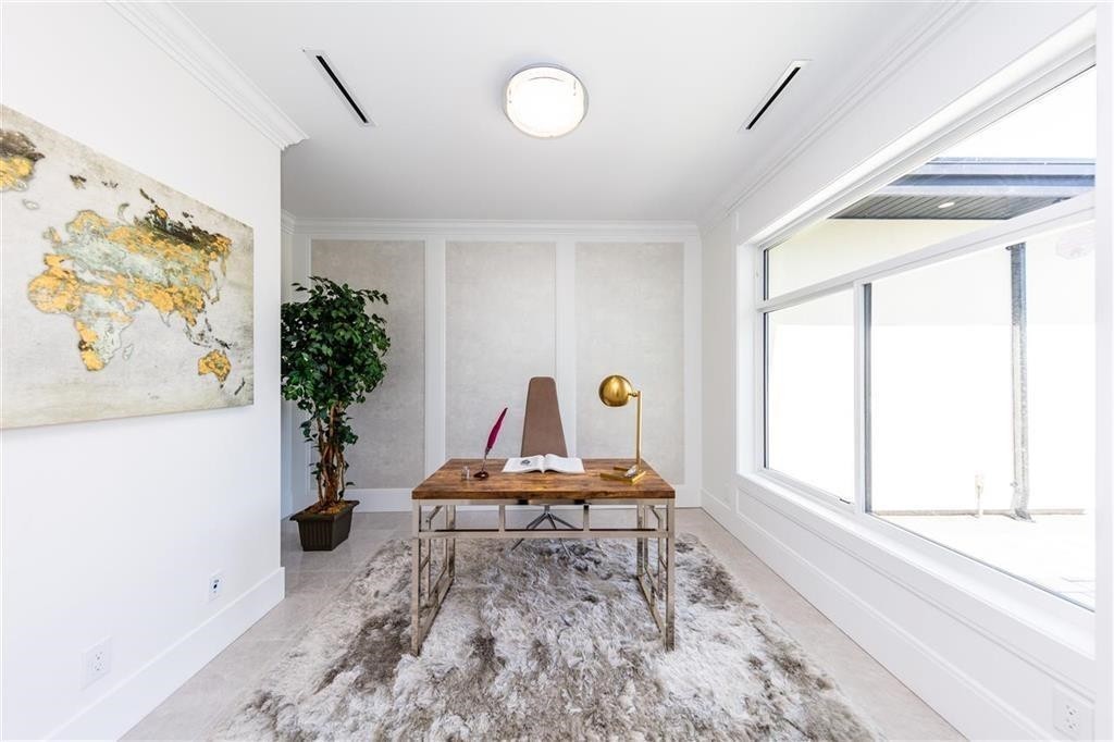 10820 Dennis Crescent, Richmond, BC - Indoor Photo Showing Other Room