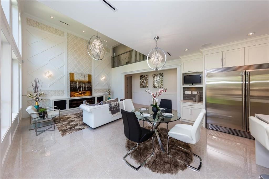 10820 Dennis Crescent, Richmond, BC - Indoor Photo Showing Other Room
