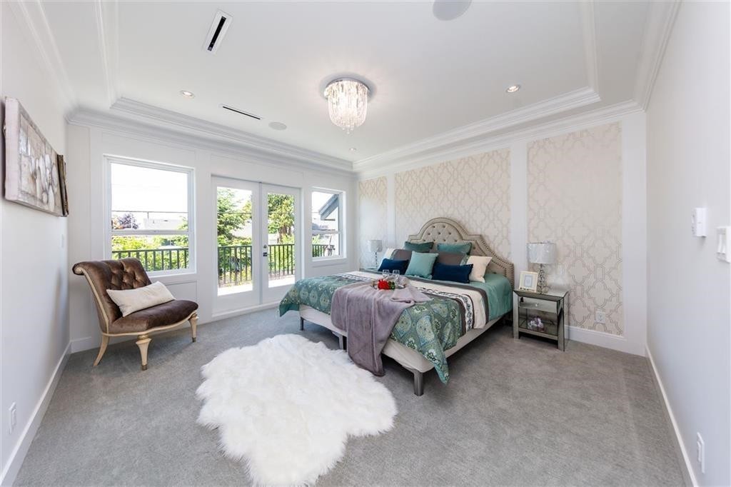 10820 Dennis Crescent, Richmond, BC - Indoor Photo Showing Bedroom