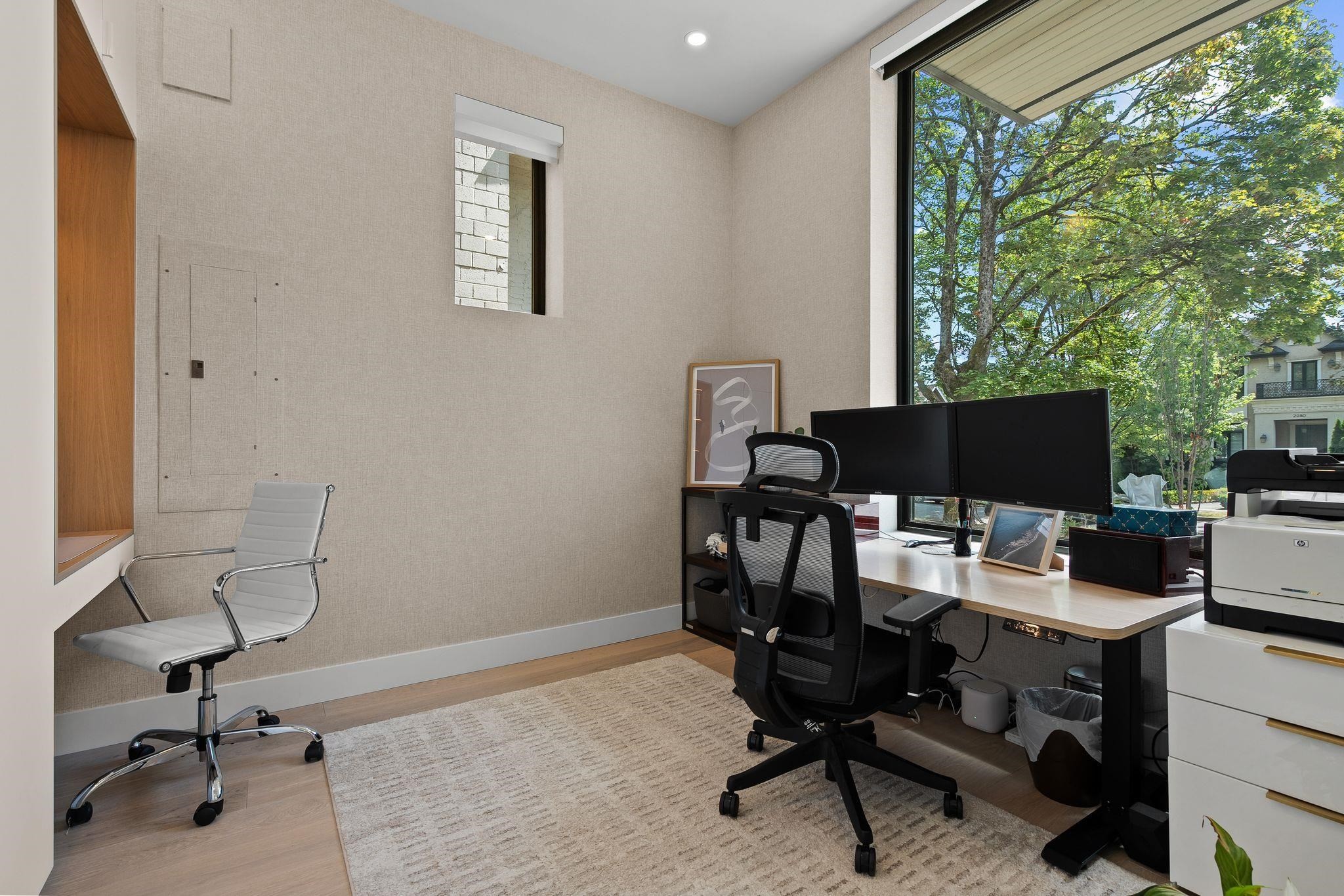 2987 40Th Avenue W, Vancouver, BC - Indoor Photo Showing Office
