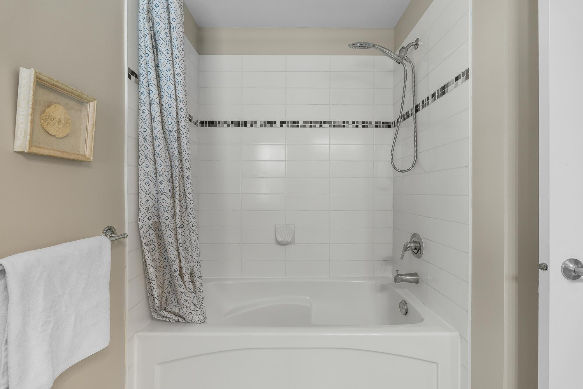 6 Alder Drive, Port Moody, BC - Indoor Photo Showing Bathroom