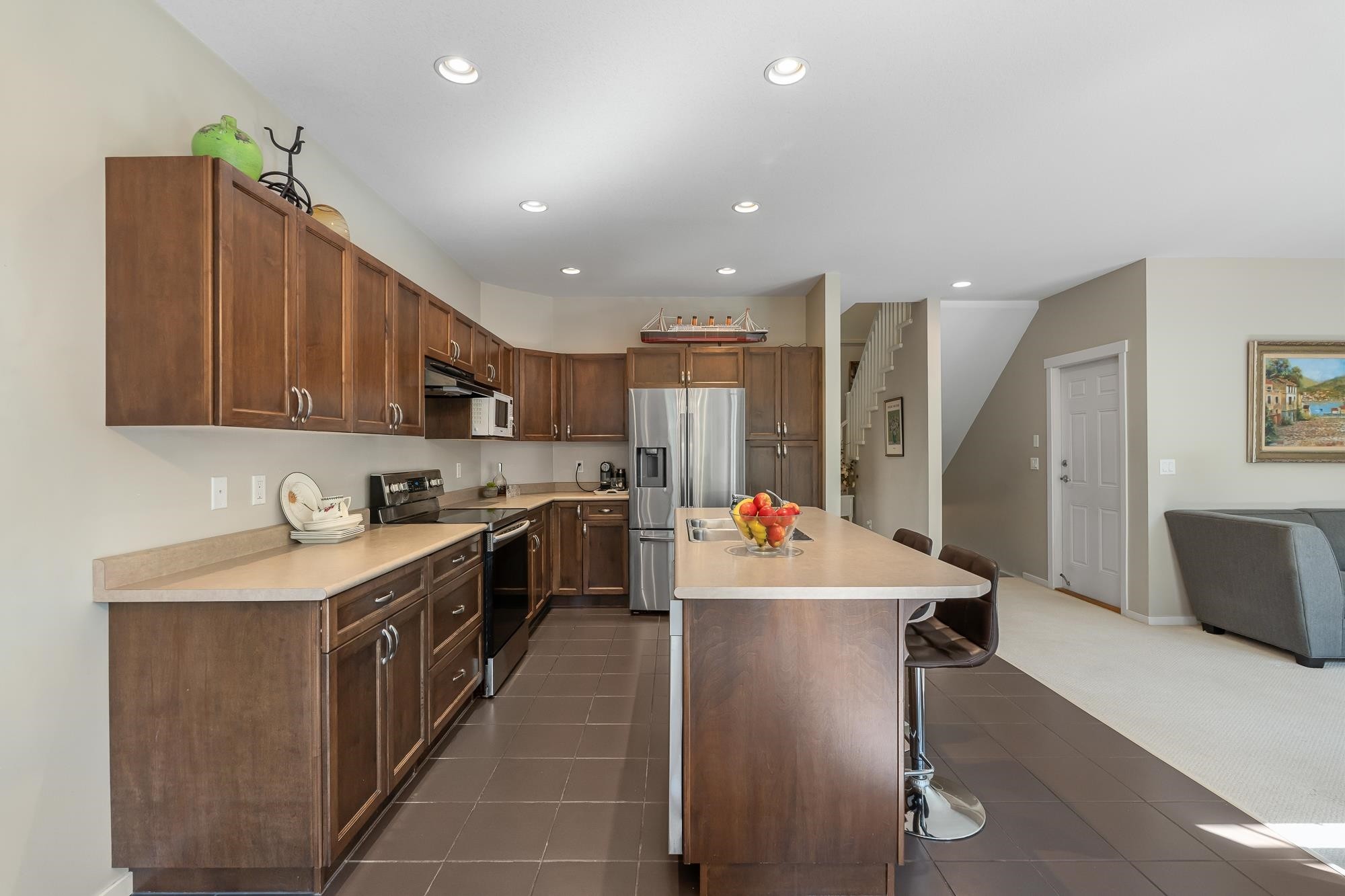 6 Alder Drive, Port Moody, BC - Indoor Photo Showing Kitchen