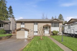 21139 Cook Avenue Maple Ridge, BC V2X 7P7