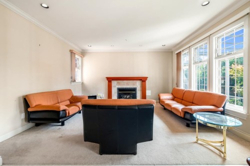 1456 47Th Avenue W, Vancouver, BC - Indoor Photo Showing Living Room With Fireplace