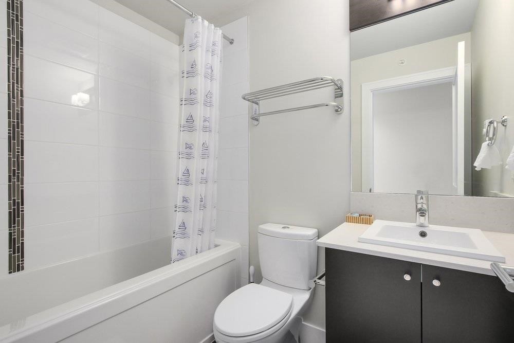 1493 Tilney Mews, Vancouver, BC - Indoor Photo Showing Bathroom