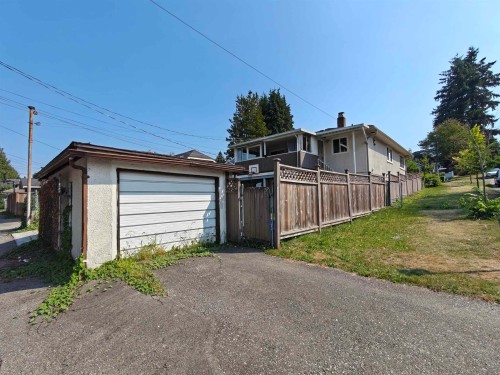 2503 27Th Avenue E, Vancouver, BC - Outdoor