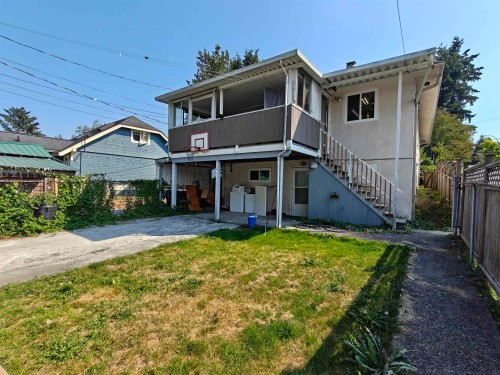 2503 27Th Avenue E, Vancouver, BC - Outdoor