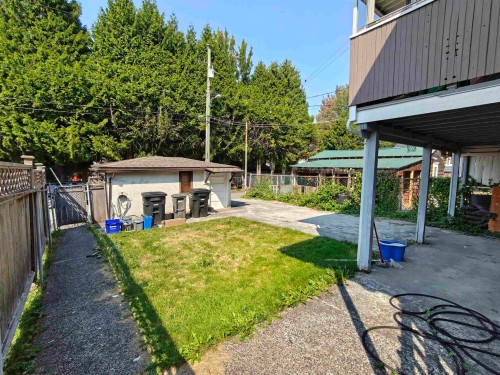 2503 27Th Avenue E, Vancouver, BC - Outdoor