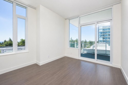605-5051 Imperial Street  Burnaby, BC V5J 0J3