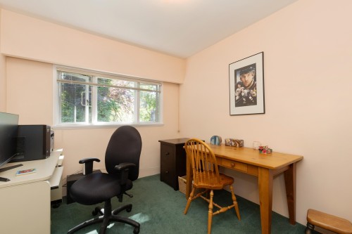541 Cochrane Avenue, Coquitlam, BC - Indoor Photo Showing Office