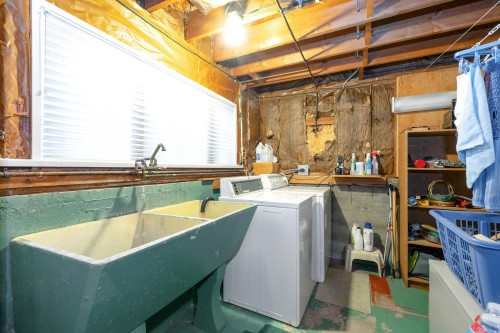 541 Cochrane Avenue, Coquitlam, BC - Indoor