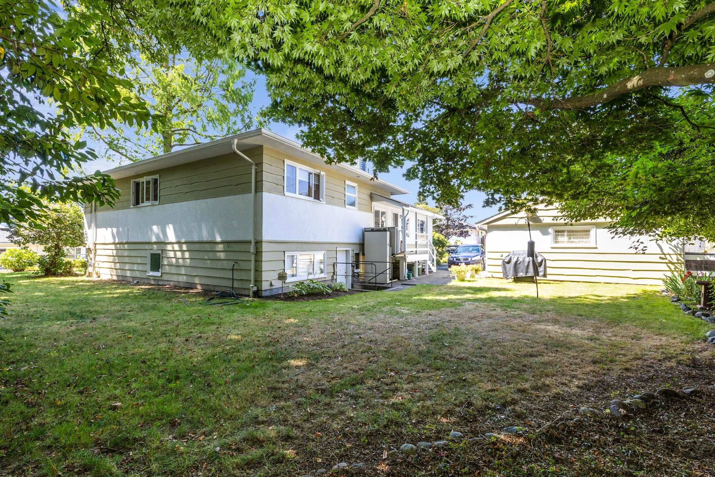 541 Cochrane Avenue, Coquitlam, BC - Outdoor