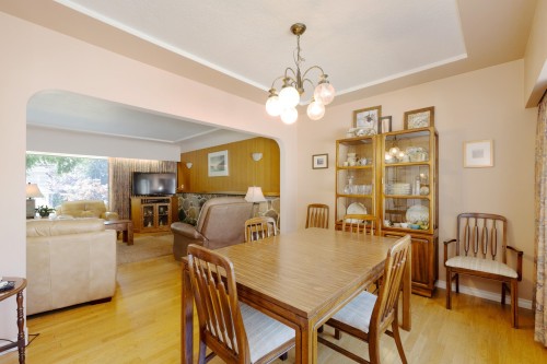 541 Cochrane Avenue, Coquitlam, BC - Indoor Photo Showing Dining Room