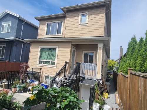 2962 Kitchener Street, Vancouver, BC - Outdoor