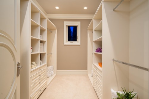 6076 Angus Drive, Vancouver, BC - Indoor With Storage